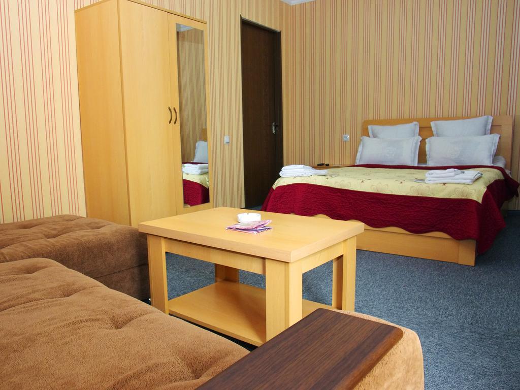 King Edward Hotel Тбілісі Номер фото