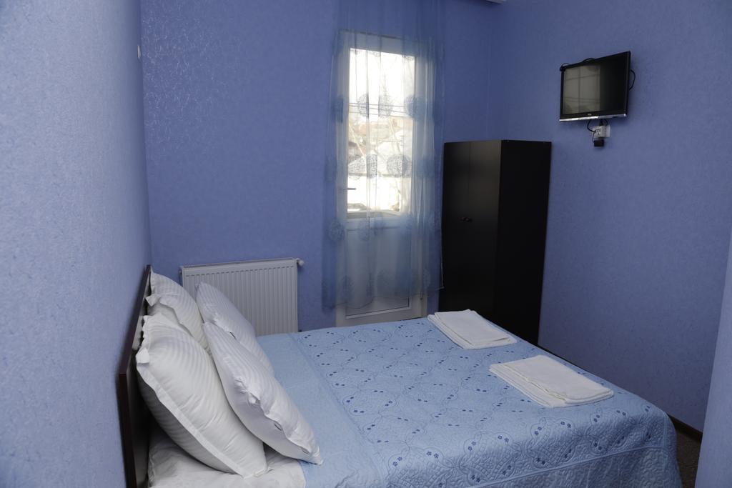 King Edward Hotel Тбілісі Номер фото