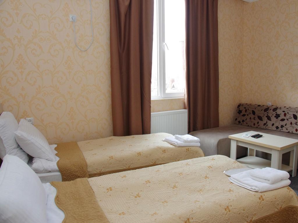 King Edward Hotel Тбілісі Номер фото