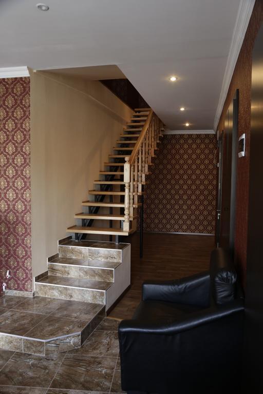 King Edward Hotel Тбілісі Екстер'єр фото