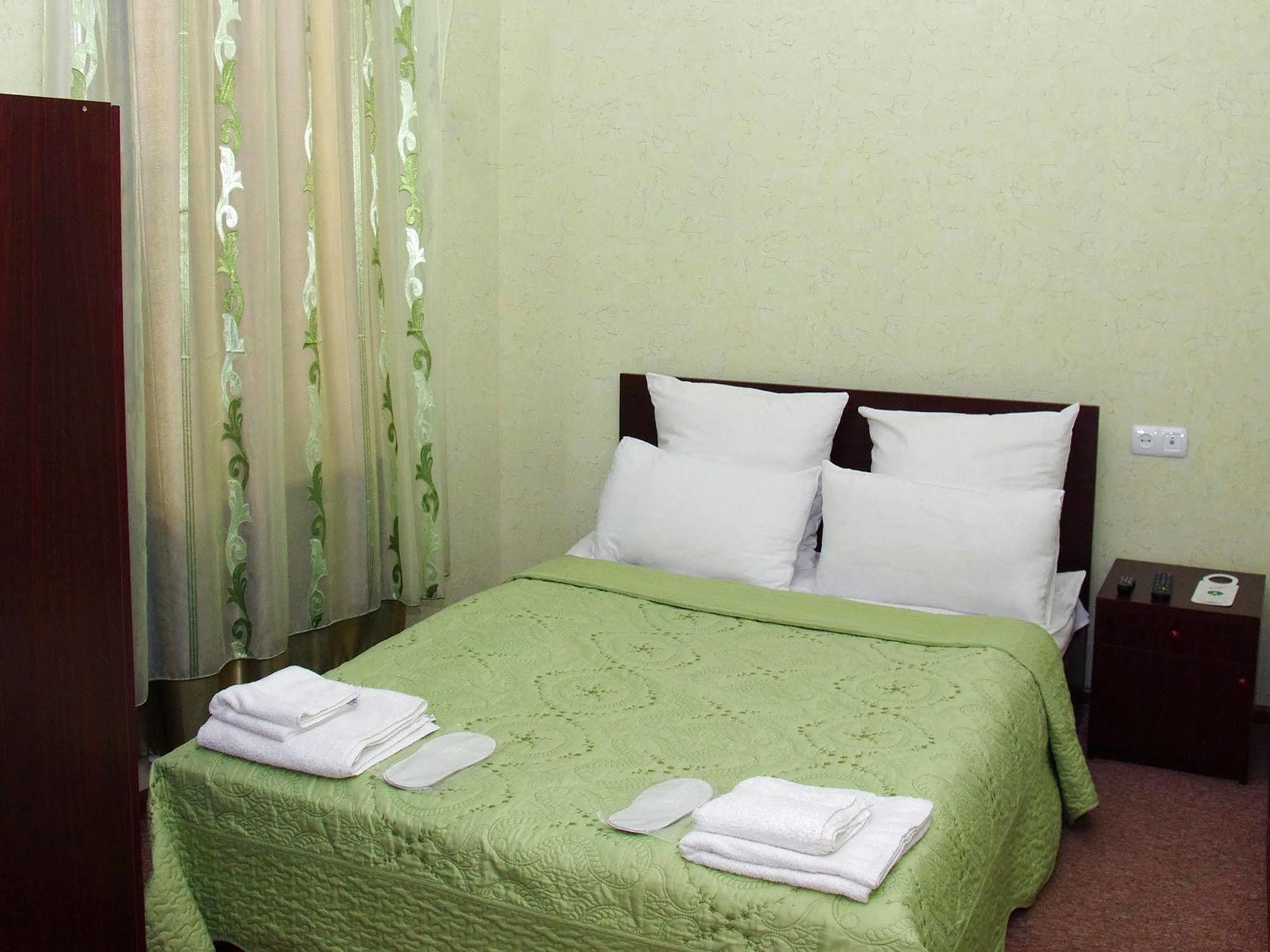 King Edward Hotel Тбілісі Екстер'єр фото